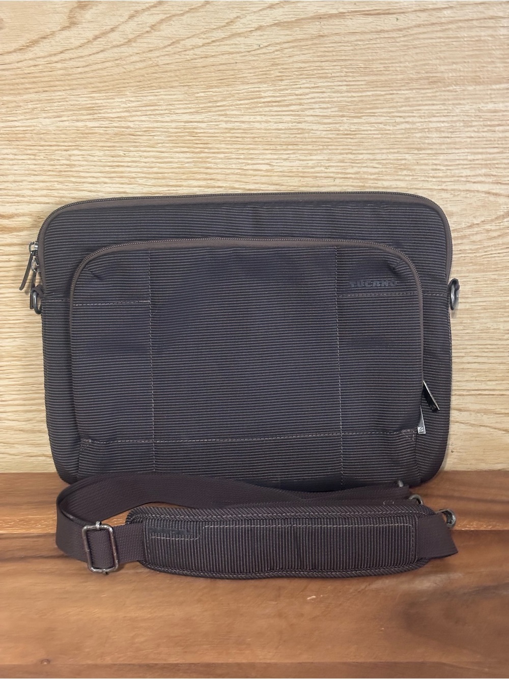 Tucano laptop case